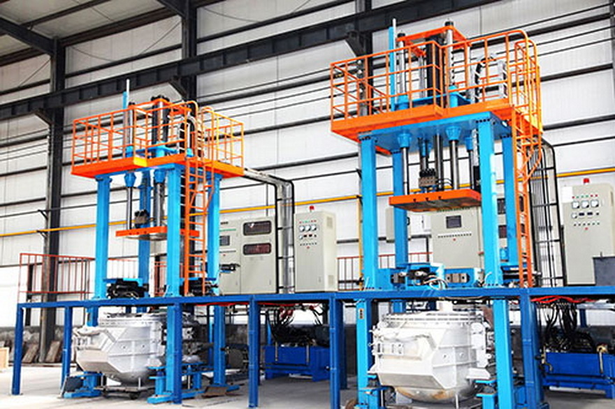 low-pressure casting machine
